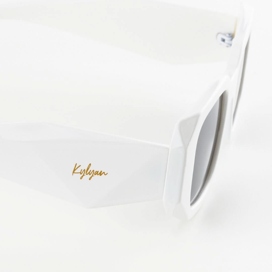 Laura White ochelari de soare