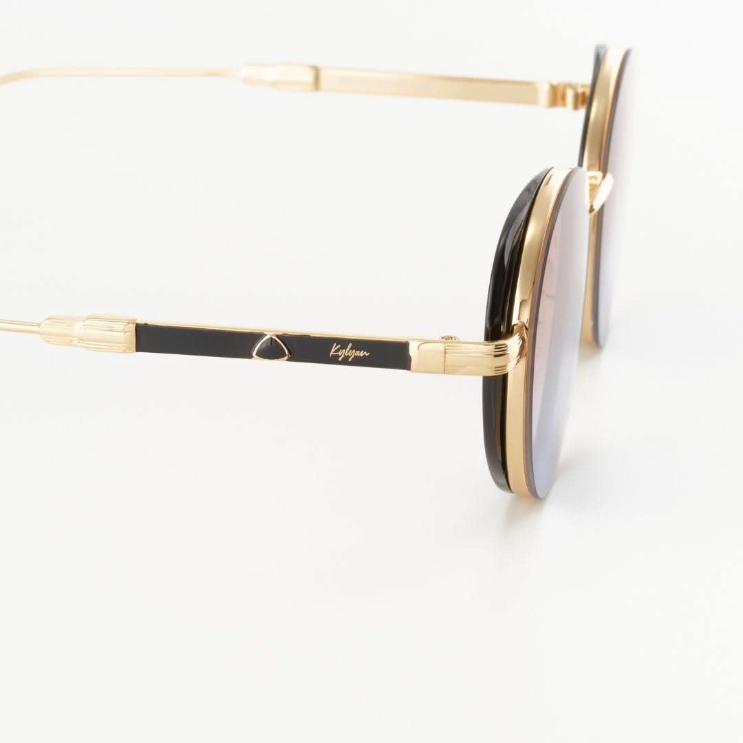 Ochelari de soare Larissa Brown-Blue la preț redus